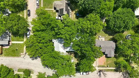 1111 Willow St, Grand Prairie, TX 75050