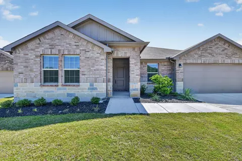 305 Sadie Ln, Burleson, TX 76028
