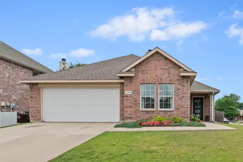 4508 Redbud Dr, Denton, TX 76208