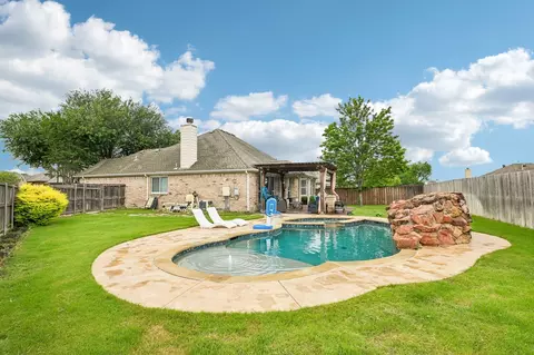 900 Rockton Dr, Wylie, TX 75098