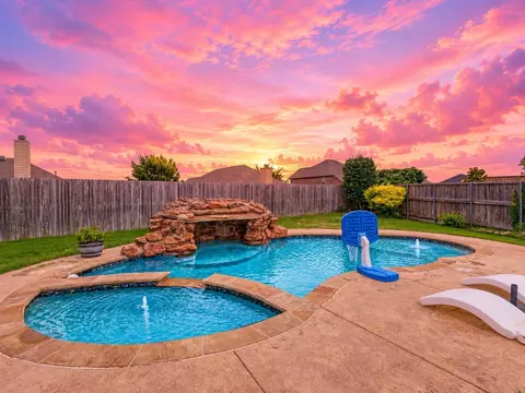 900 Rockton Dr, Wylie, TX 75098