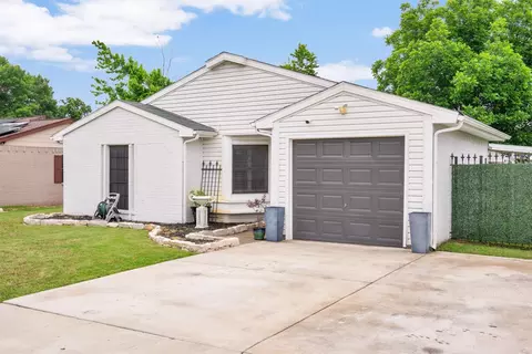 4112 Spindletree Ln, Fort Worth, TX 76137