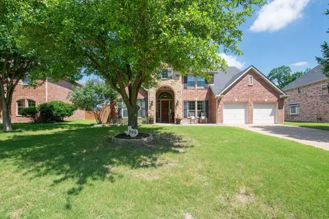 204 Country Lakes Dr, Argyle, TX 76226