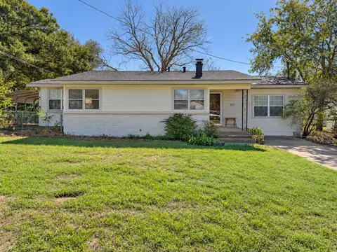 1332 Florea St, Graham, TX 76450