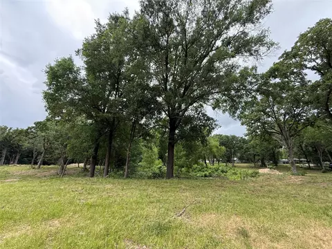 200 Livingston St, Edgewood, TX 75117