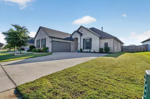 3667 Hidden Hollow Dr, Midlothian, TX 76065