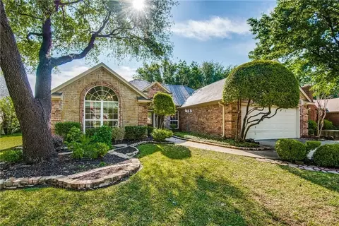 3317 Hazlewood Ct, Bedford, TX 76021
