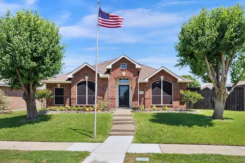 2440 Fieldcrest Dr, Rockwall, TX 75032