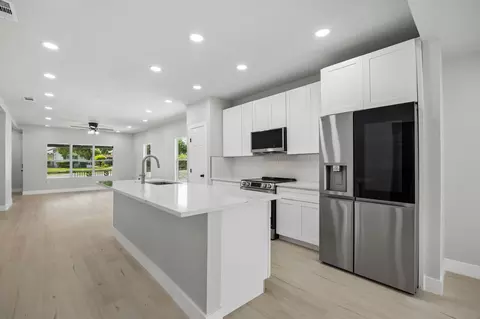 312 Leads St, Dallas, TX 75203