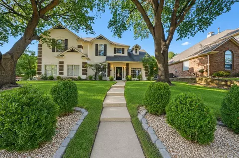1905 Lakeway Dr, Rowlett, TX 75088