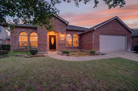 511 Chestnut Trl, Forney, TX 75126