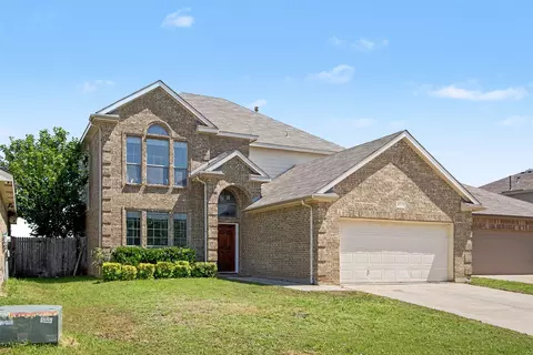 4816 Willow Branch Ct, Crowley, TX 76036