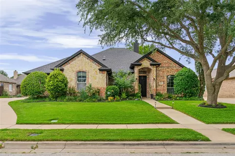 6925 Jackson Ct, Richland Hills, TX 76118