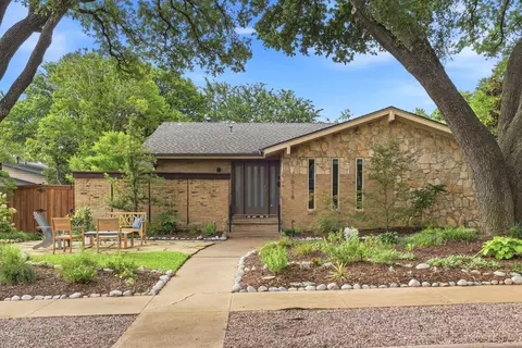 10118 Medlock Dr, Dallas, TX 75218