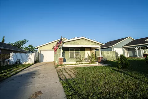 1315 Driess St, Fort Worth, TX 76104