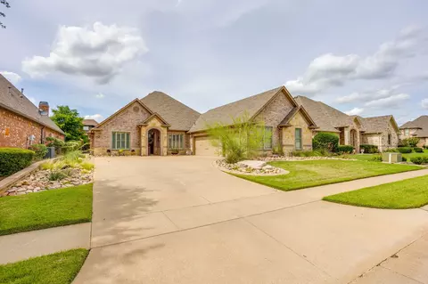 2318 Vienna Dr, Granbury, TX 76048