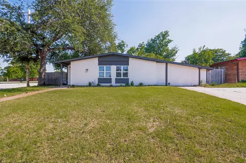 2122 Marilyn Ln, Arlington, TX 76010
