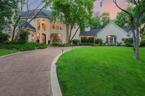7505 Stallion Cir, Flower Mound, TX 75022