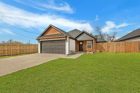 3606 Sayle St, Greenville, TX 75401