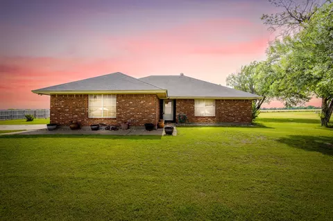 2516 County Road 415, Coyote Flats, TX 76031