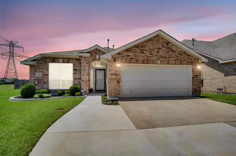 6516 Fairglen Dr, Arlington, TX 76002