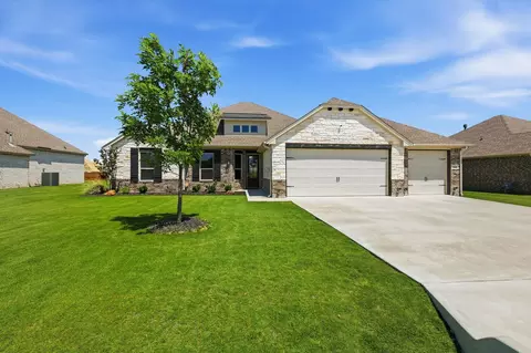 11616 Caracal Dr, Godley, TX 76044