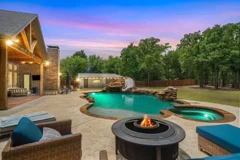225 Vz County Road 2103, Canton, TX 75103