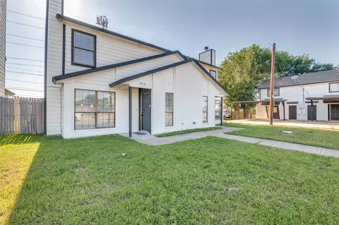 2312 Sherry St, Arlington, TX 76014