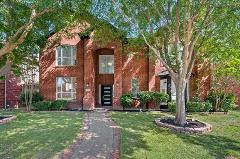 1025 Caddo Dr, Carrollton, TX 75010