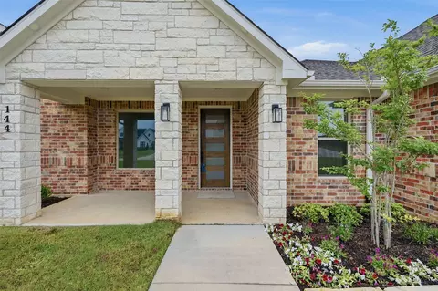 144 Shawnee Trl, Pottsboro, TX 75076