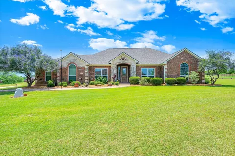 109 Falcons Eye Ct, Weatherford, TX 76087