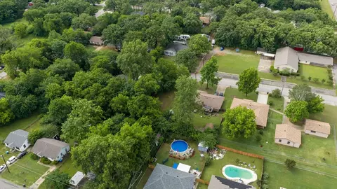 911 Thatcher St, Denison, TX 75020 photo 5