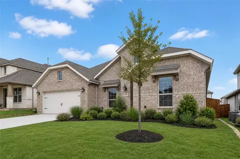 Exterior - 1636 Hydrangea Ln, Prosper, TX 75078 photo 2 of 5