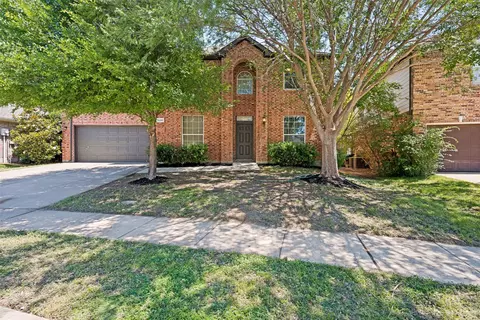 5205 Bay View Dr, Fort Worth, TX 76244