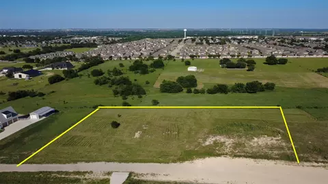 720 Hummingbird Ln, Justin, TX 76247