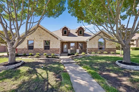 201 Midnight Dr, Royse City, TX 75189