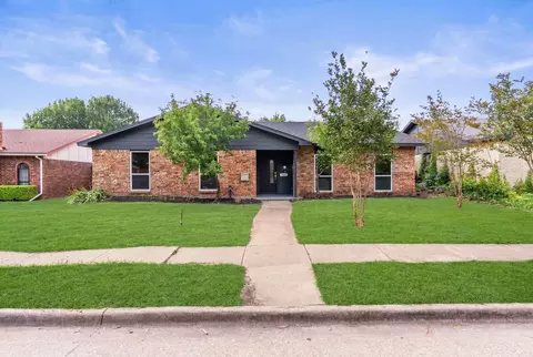 3126 Tres Logos Ln, Dallas, TX 75228