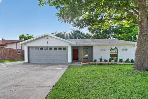 6620 Brookdale Dr, Watauga, TX 76148