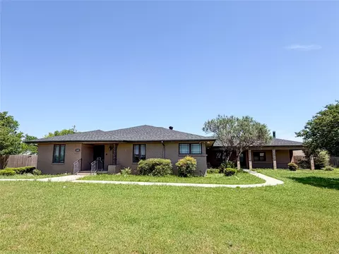 469 Pioneer Rd, Rhome, TX 76078