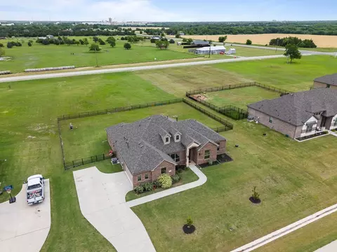 8130 Honeywell Ave, Greenville, TX 75402