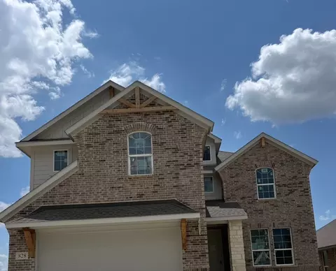 828 Elmstead Dr, Fort Worth, TX 76108