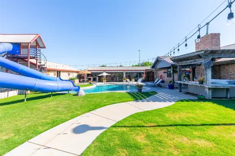 426 S Elmdale, Abilene, TX 79602