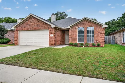 237 Shadow Grass Ave, Fort Worth, TX 76120