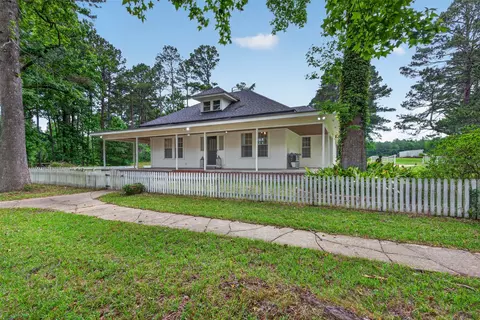8402 Springridge Texas Line Rd, Keithville, LA 71047