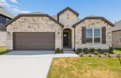 1033 Clayton St, Aubrey, TX 76227