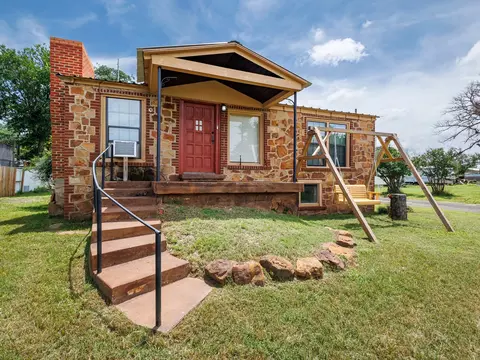 310 Pency Dr, Brownwood, TX 76801