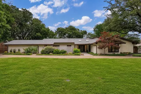 6943 Prestonshire Ln, Dallas, TX 75225