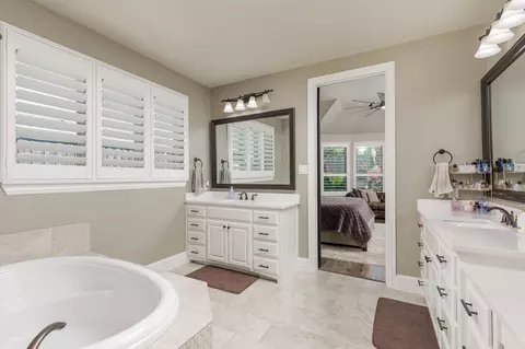Bath - 3420 Redpine Dr, Prosper, TX 75078 photo 1 of 7