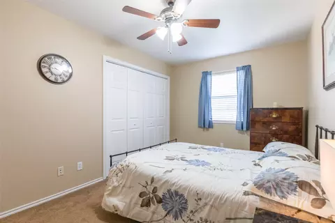 Bedroom - 1603 Derrick Dr, Haskell, TX 79521 photo 6 of 9