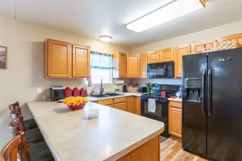 Kitchen - 1603 Derrick Dr, Haskell, TX 79521 photo 2 of 3
